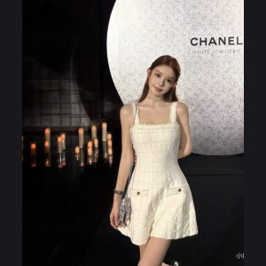 9a++ quality chanel frayed trim check dress